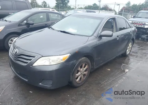 2011 Toyota Camry Se/Le/Xle z USA, uszkodzony, nr VIN 4T1BF3EK7BU686113